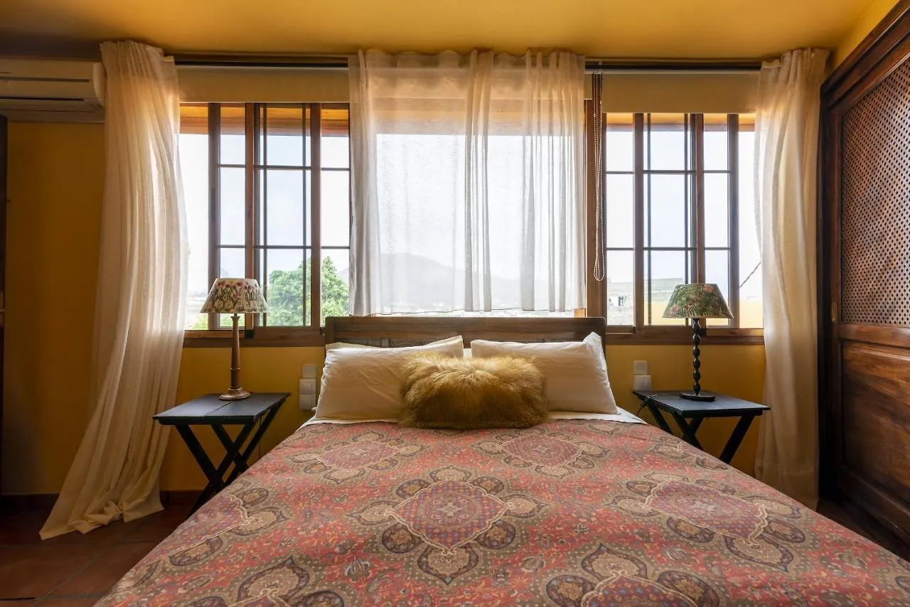 Villa con piscina privada gran jardín, barbacoa y parking Gáldar