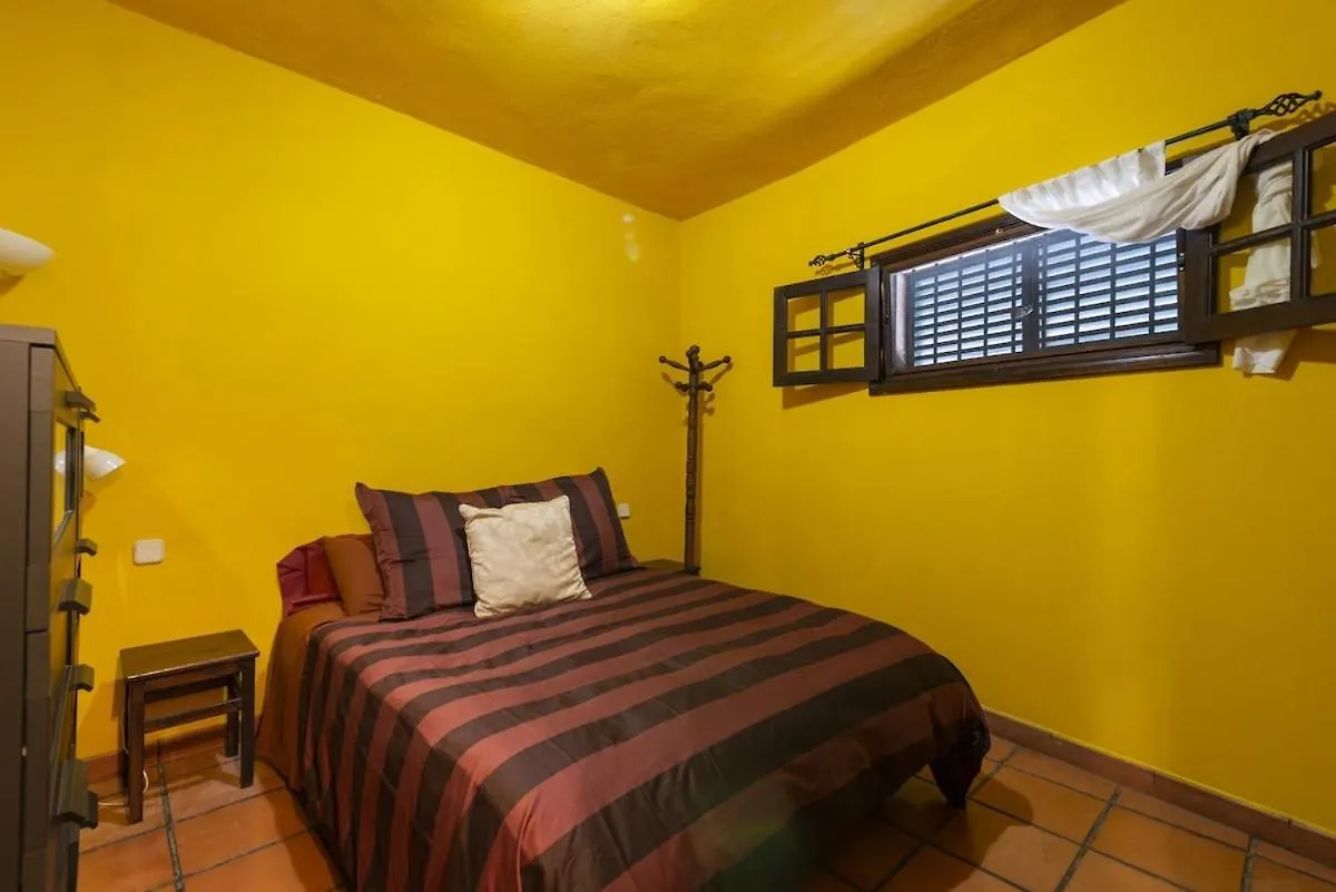 Villa con piscina privada gran jardín, barbacoa y parking Gáldar España