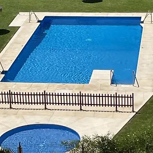 https://encantador-piso-con-terraza-y-piscina.1costadelsol.com