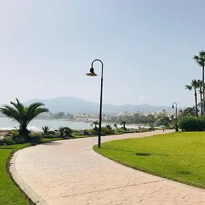 https://esteponaselwo-hillsseasun-apartmentsnew-golden-miles.es-andalucia.com